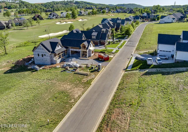 3rd image of 2258 Chestnut Ln, Loudon, TN 37774 | MLS# 1338017