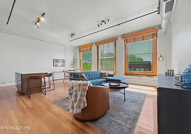 Photo 4 of Single family home for sale at 112 S Gay St #201, Knoxville, TN 37902 | MLS# 1337722 | Listing updated on 2026-08-26