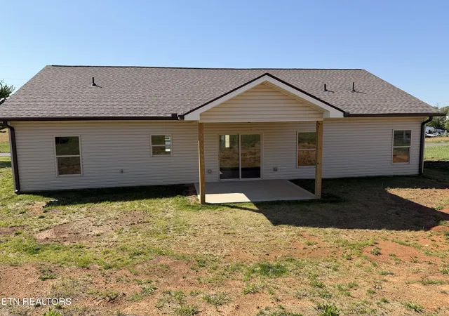 Homes for sale in Madisonville, TN | 203 Ashton Ln, Madisonville, TN 37354 | MLS# 1337944