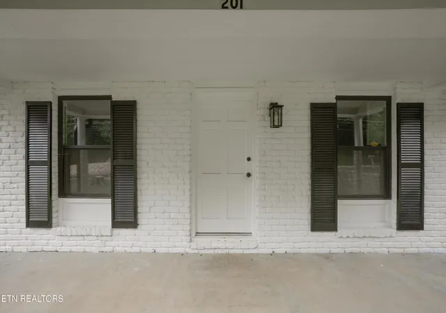 Photo 3 of Single family home for sale at 201 Wakefield Rd, Knoxville, TN 37922 | MLS# 1337876 | Listing updated on 2026-09-14