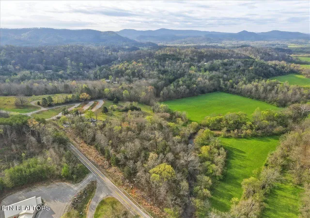 Homes for sale in Tellico Plains, TN | 1805 Mecca Pike, Tellico Plains, TN 37385 | MLS# 1338365