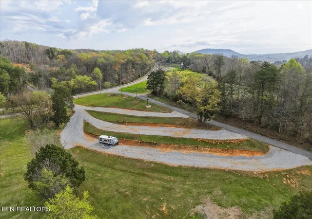 Homes for sale in Tellico Plains, TN | 1805 Mecca Pike, Tellico Plains, TN 37385 | MLS# 1338365