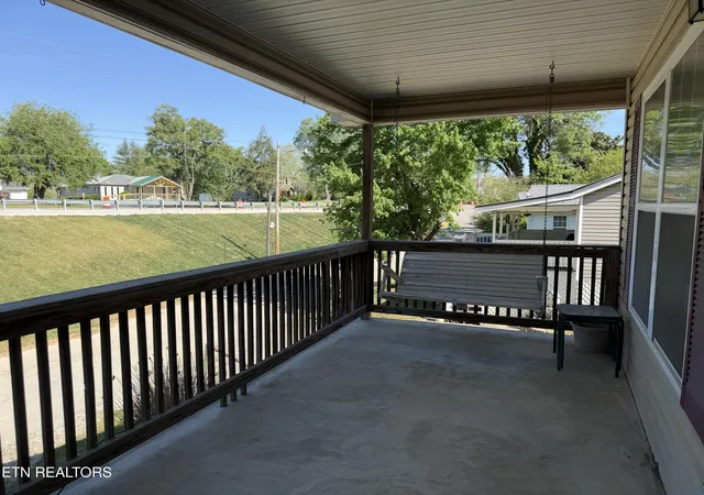 Homes for sale in Oneida, TN | 216 N Cross St, Oneida, TN 37841 | MLS# 1337907