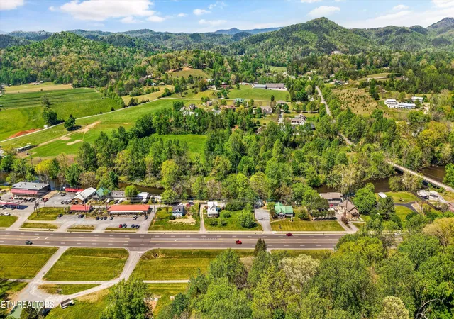 40th image of 7637 E Lamar Alexander Pkwy, Townsend, TN 37882 | MLS# 1338514