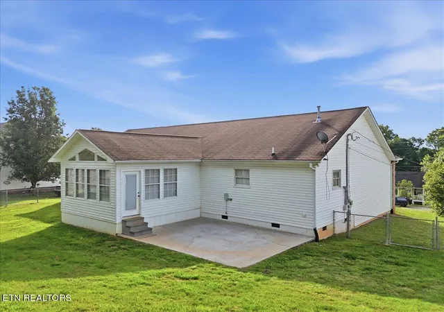Homes for sale in Lenoir City, TN | 1401 Misty Ridge Dr, Lenoir City, TN 37772 | MLS# 1339906
