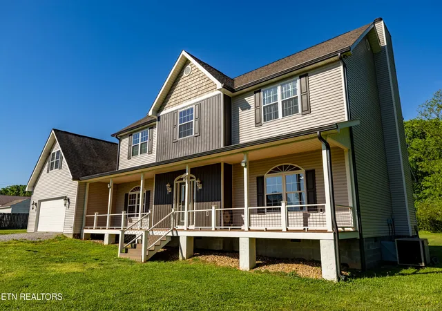 Photo 3 of Single family home for sale at 5703 Old Niles Fry Pike, Greenback, TN 37742 | MLS# 1338151 | Listing updated on 2026-07-17