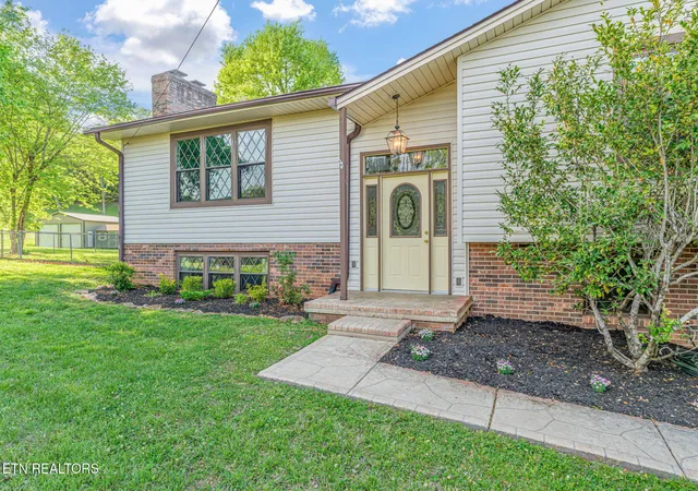 3rd image of 206 Lakeview Ln, Oak Ridge, TN 37830 | MLS# 1338280