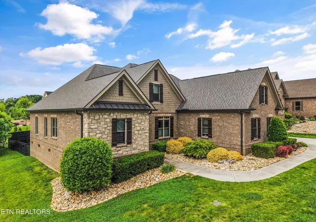 Photo 4 of Single family home for sale at 12425 Palm Beach Way, Knoxville, TN 37922 | MLS# 1340377 | Listing updated on 2026-09-01
