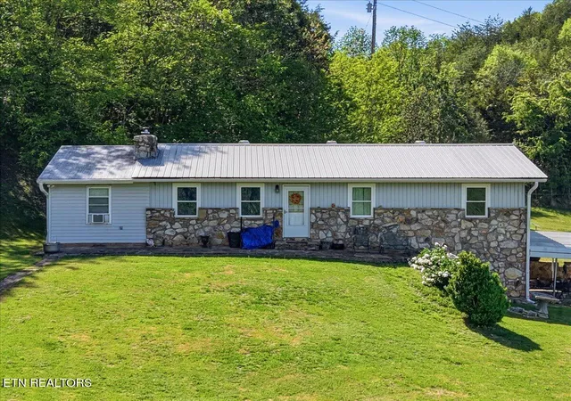 Homes for sale in Mosheim, TN | 285 Matthews Ln, Mosheim, TN 37818 | MLS# 1337875