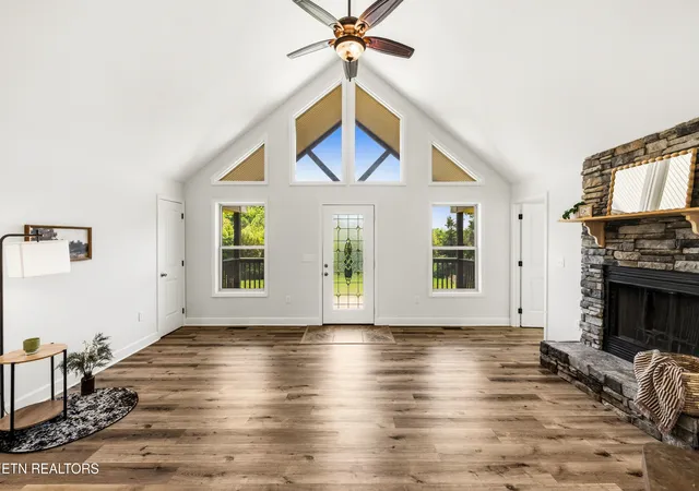 Photo 3 of Sale Pending at 1462 Sandy Ridge Rd, Dandridge, TN 37725 | MLS# 1338003 | Listing updated on 2026-07-05