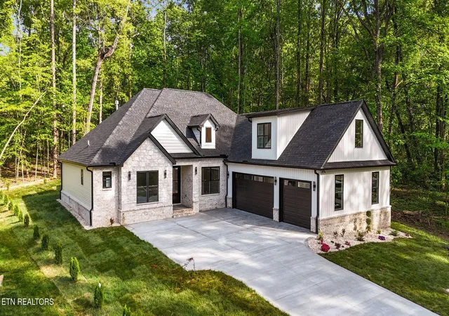 Homes for sale in Loudon, TN | 231 Oostanali Wy, Loudon, TN 37774 | MLS# 1337909