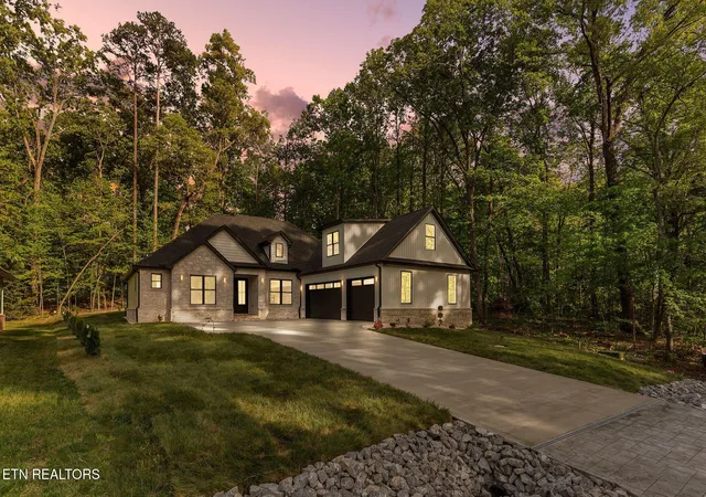 Homes for sale in Loudon, TN | 231 Oostanali Wy, Loudon, TN 37774 | MLS# 1337909