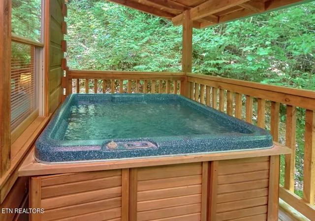 Photo 3 of Single family home for sale at 837 Sunrise Blvd, Sevierville, TN 37862 | MLS# 1338096 | Listing updated on 2026-04-24