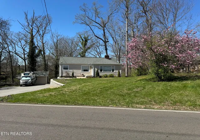 Photo 1 of Single family home for sale at 509 Taylor Rd, Knoxville, TN 37920 | MLS# 1339329 | Listing updated on 2026-09-12