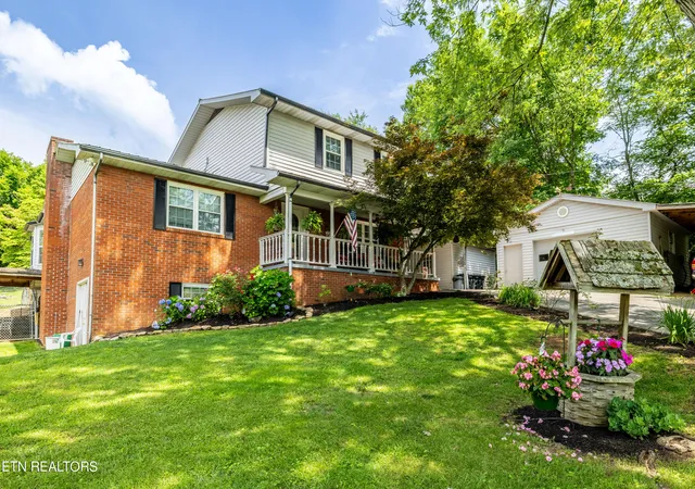 1st image of 2814 Montvale Rd, Maryville, TN 37803 | MLS# 1342228