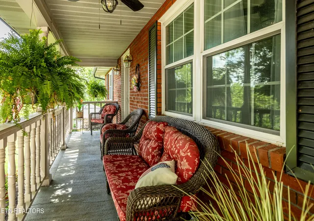 2nd image of 2814 Montvale Rd, Maryville, TN 37803 | MLS# 1342228