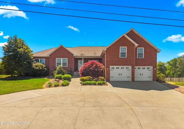 2nd image of 683 Privet Dr, Dandridge, TN 37725 | MLS# 1338101