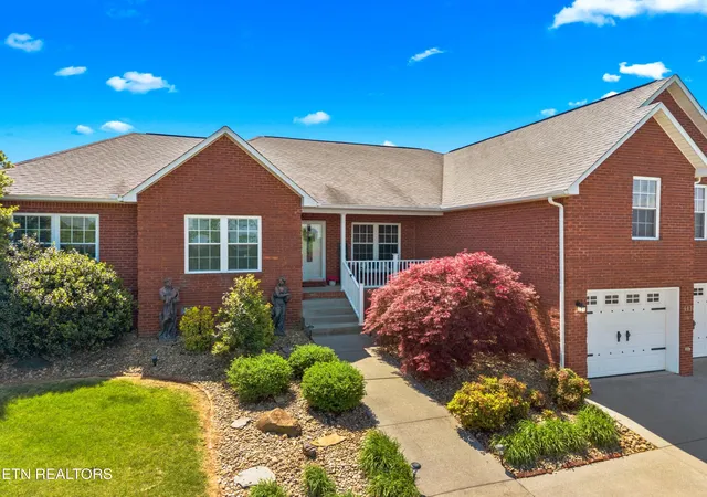 3rd image of 683 Privet Dr, Dandridge, TN 37725 | MLS# 1338101