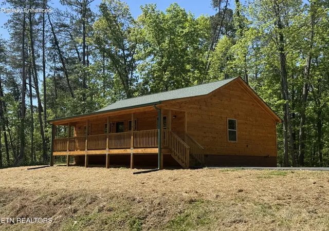 Photo 2 of Sale Pending at 4002 Wears Cvs Rd, Sevierville, TN 37862 | MLS# 1338614 | Listing updated on 2026-05-11