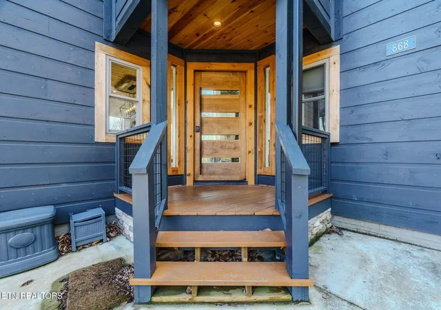 Homes for sale in Gatlinburg, TN | 868 Cliff Branch Rd, Gatlinburg, TN 37738 | MLS# 1338248