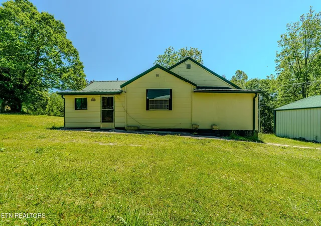 Homes for sale in Winfield, TN | 407 Ramsey Rd, Winfield, TN 37892 | MLS# 1341680