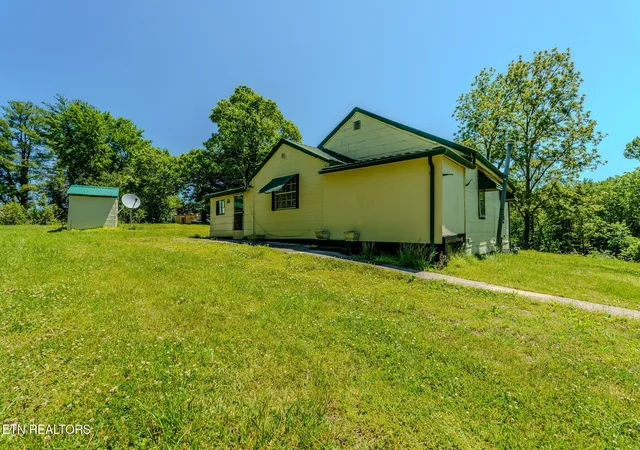 Homes for sale in Winfield, TN | 407 Ramsey Rd, Winfield, TN 37892 | MLS# 1341680