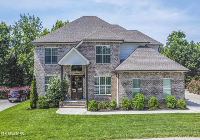Homes for sale in Knoxville, TN | 10412 Meadow Ridges Ln, Knoxville, TN 37922 | MLS# 1339008