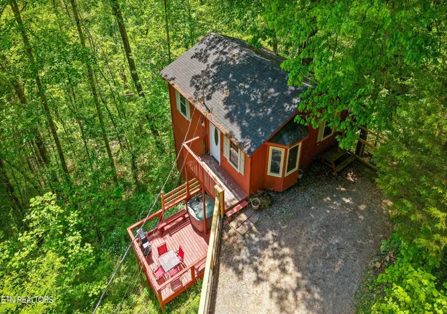 Photo 1 of Single family home for sale at 375 Sugar Mountain Way, Pigeon Forge, TN 37863 | MLS# 1338253 | Listing updated on 2026-09-17