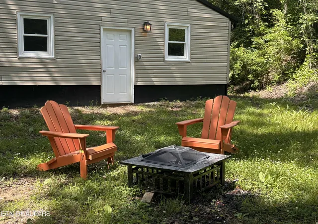 2nd image of 425 Childs Rd, Harriman, TN 37748 | MLS# 1338258