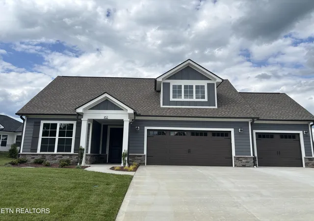 1st image of 162 River Birch Dr, Lenoir City, TN 37771 | MLS# 1339571