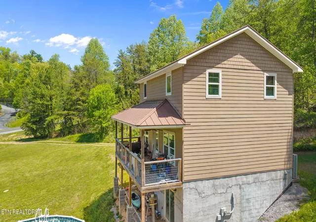 Photo 1 of Single family home for sale at 4018 Jones Cvs Rd, Sevierville, TN 37876 | MLS# 1339575 | Listing updated on 2026-10-20