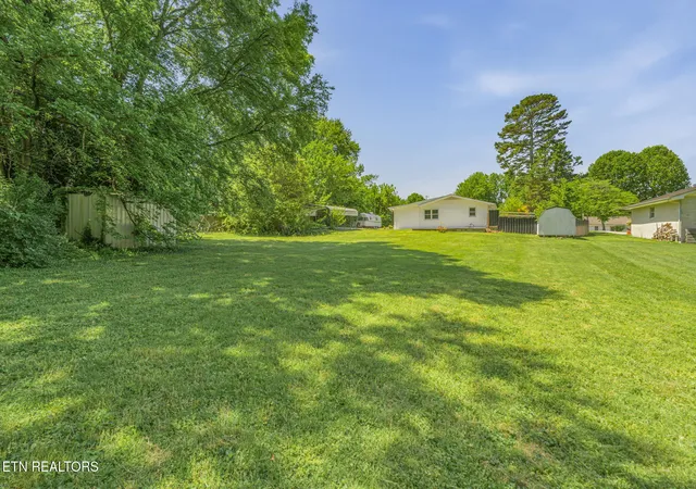 Photo 3 of Single family home for sale at 2914 Knox Ln, Knoxville, TN 37917 | MLS# 1338502 | Listing updated on 2026-09-01