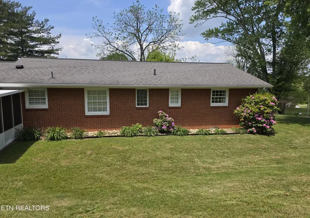 4th image of 201 Coffey St, Tazewell, TN 37879 | MLS# 1338386