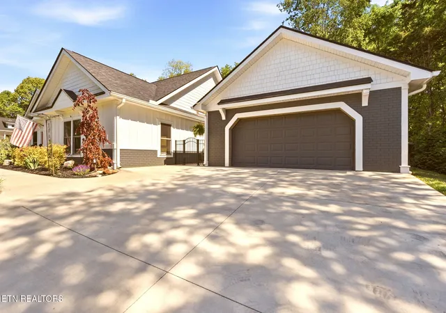 3rd image of 106 Chatuga Dr/ 103 Tsuhdatsi Dr, Loudon, TN 37774 | MLS# 1338430
