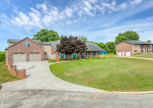 Photo 3 of Single family home for sale at 449 Foss Rd, Maryville, TN 37801 | MLS# 1339871 | Listing updated on 2026-09-24