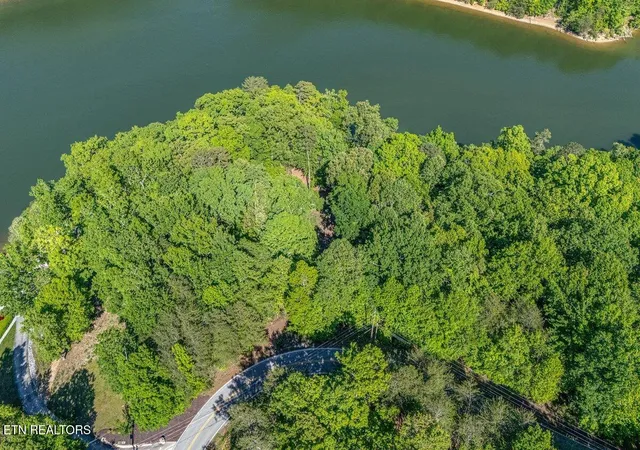 3rd image of 28 Indian Shadows Dr #28, Ten Mile, TN 37880 | MLS# 1338540