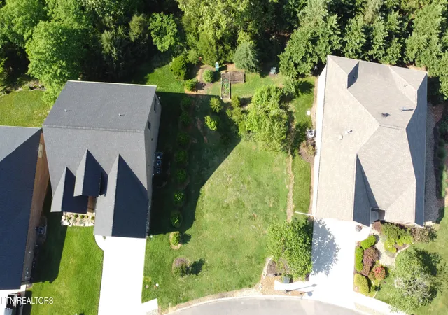 Photo 3 of Sale Pending at 1829 Rockford Ln, Knoxville, TN 37922 | MLS# 1339254 | Listing updated on 2026-07-01