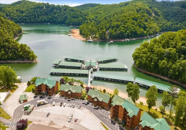 Homes for sale in Caryville, TN | 230 Foxwood Dr, Caryville, TN 37714 | MLS# 1339529