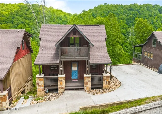 Homes for sale in Caryville, TN | 230 Foxwood Dr, Caryville, TN 37714 | MLS# 1339529