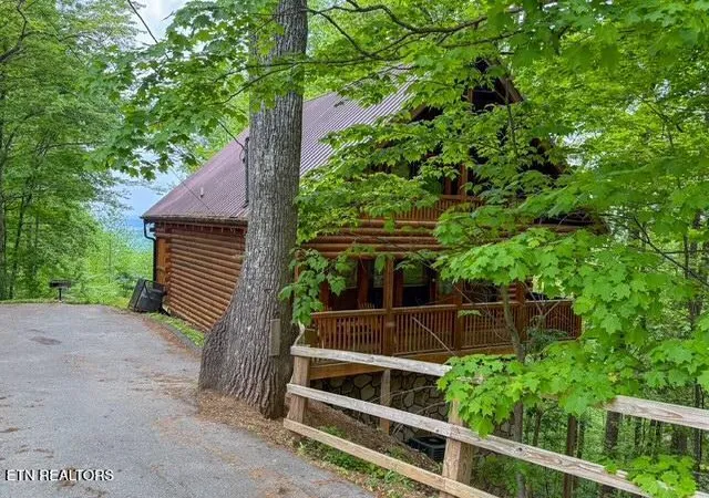 Photo 1 of Single family home for sale at 1444 Indian Ct, Sevierville, TN 37876 | MLS# 1338596 | Listing updated on 2026-06-12