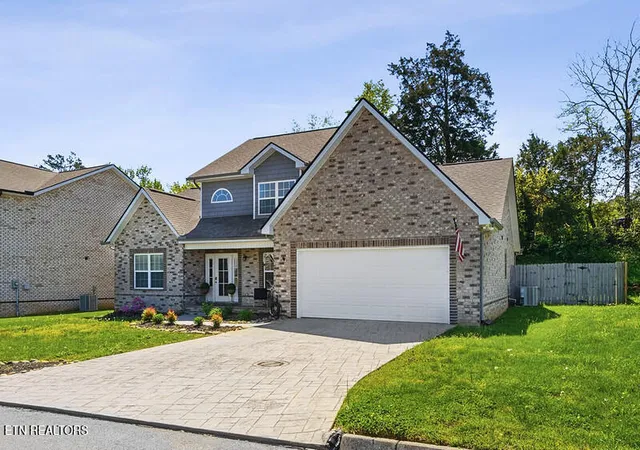 Homes for sale in Knoxville, TN | 7441 Peony Dr, Knoxville, TN 37918 | MLS# 1338752