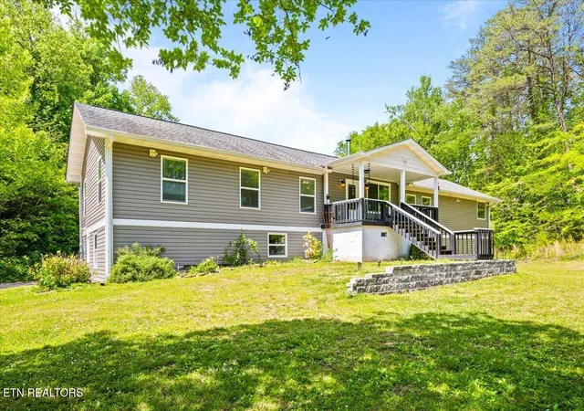 Homes for sale in Rocky Top, TN | 161 Mountain View Dr, Rocky Top, TN 37769 | MLS# 1338669