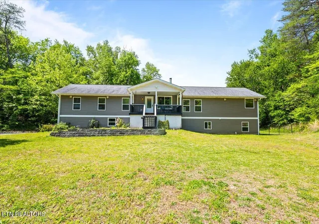 Homes for sale in Rocky Top, TN | 161 Mountain View Dr, Rocky Top, TN 37769 | MLS# 1338669