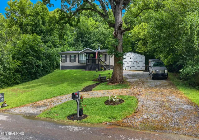 Homes for sale in Newport, TN | 454 Duncan St, Newport, TN 37821 | MLS# 1338982
