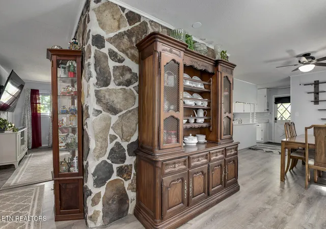 4th image of 2163 Sugar Grove Valley Rd, Harriman, TN 37748 | MLS# 1338870