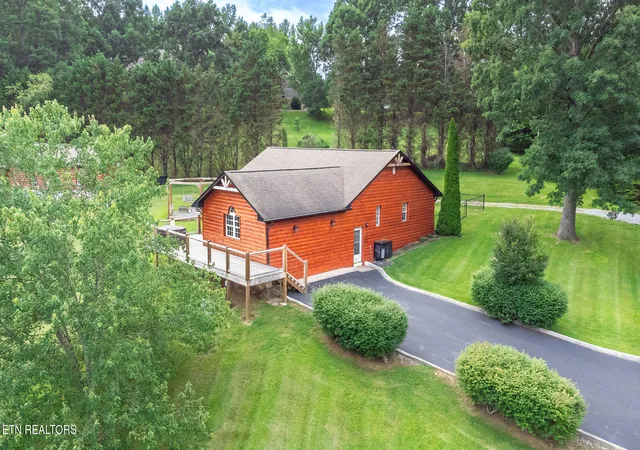Photo 3 of Single family home for sale at 3307 Valley High Rd, Sevierville, TN 37862 | MLS# 1338887 | Listing updated on 2026-04-30