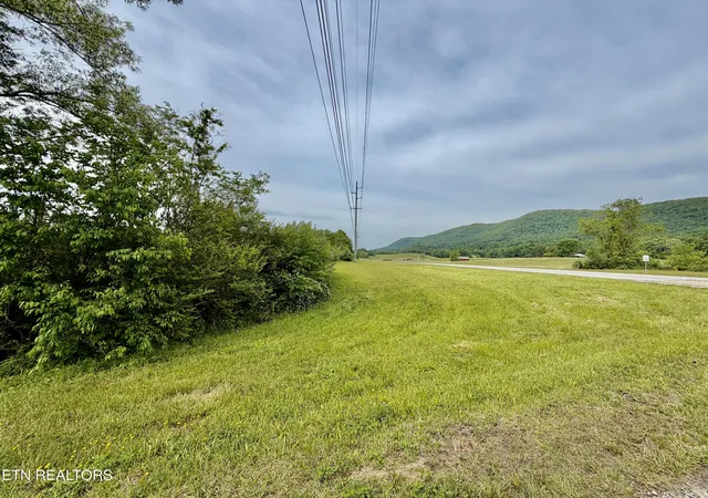 26th image of 2702 Old Hwy 63, Speedwell, TN 37870 | MLS# 1338769