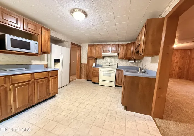 3rd image of 854 Oakdale St, Appalachia, VA 24216 | MLS# 1338776