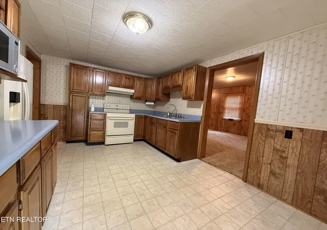 4th image of 854 Oakdale St, Appalachia, VA 24216 | MLS# 1338776