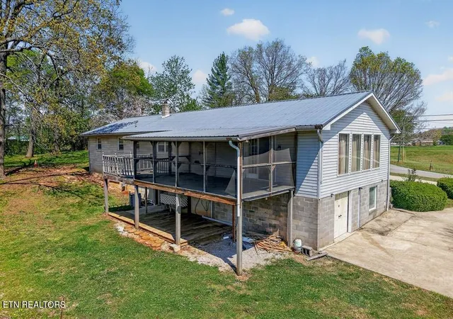 60th image of 463 Franks Ferry Rd, Sparta, TN 38583 | MLS# 1338778